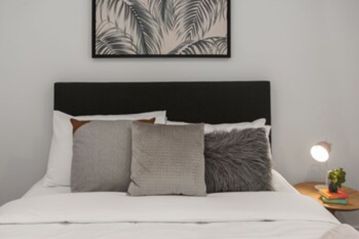 Room 8 of 23