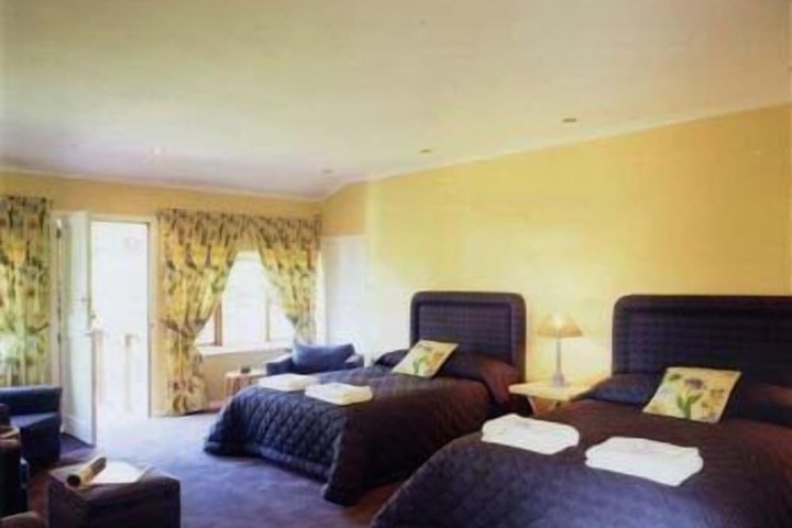 Room 8 of 44