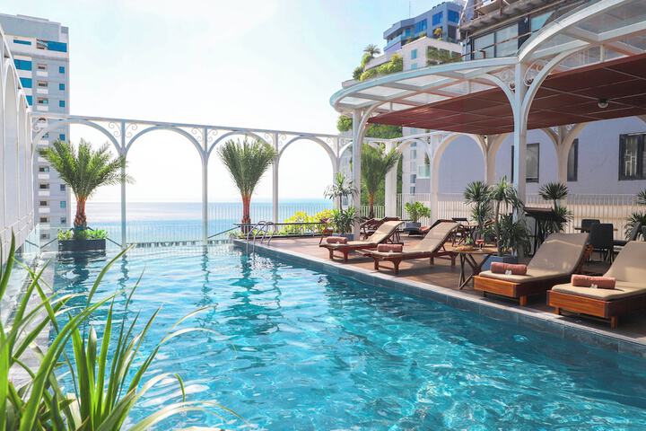 Photo of Golden Lotus Luxury Hotel Da Nang