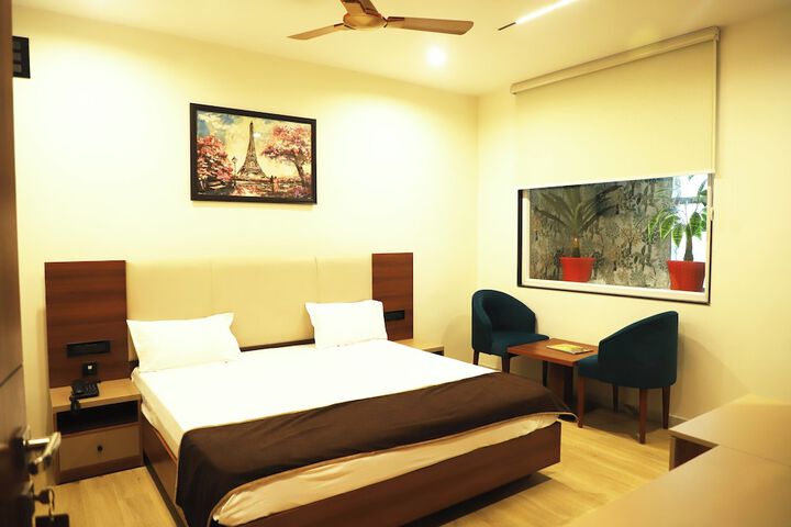 Room 3 of 6