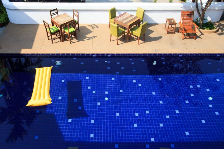 Hotel Pool