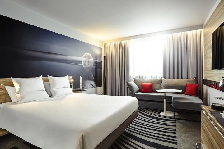 Room 5 of 78