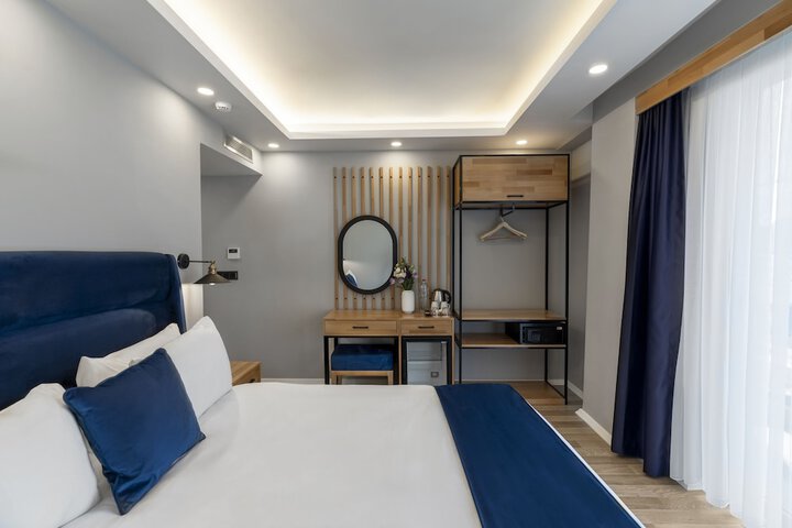 Room 8 of 54