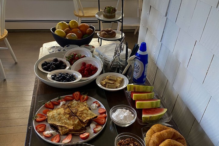 Breakfast/Coffee Service 53 of 70