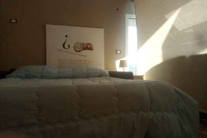 Room 3 of 12