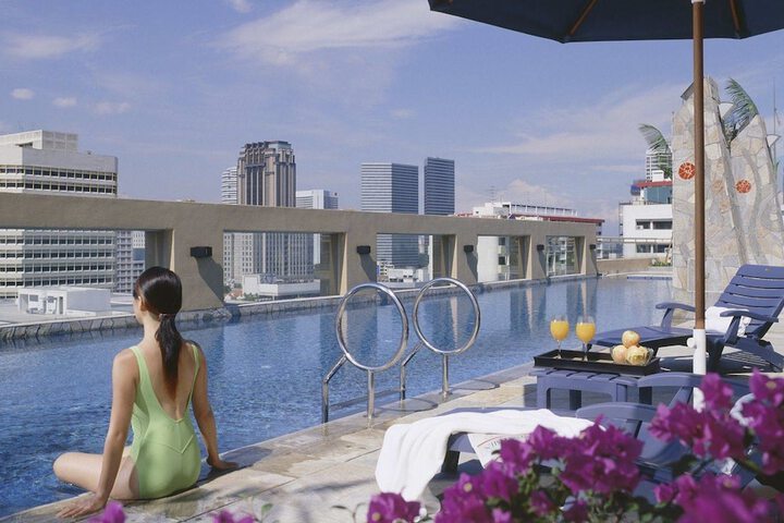 Pool Hotel