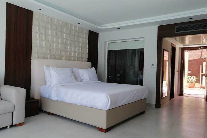 Room 19 of 63