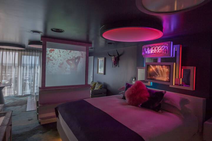 Room 17 of 55