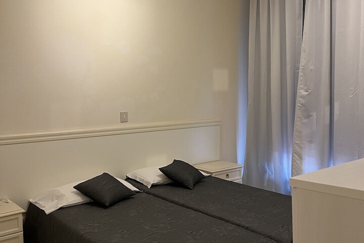 Room 30 of 154