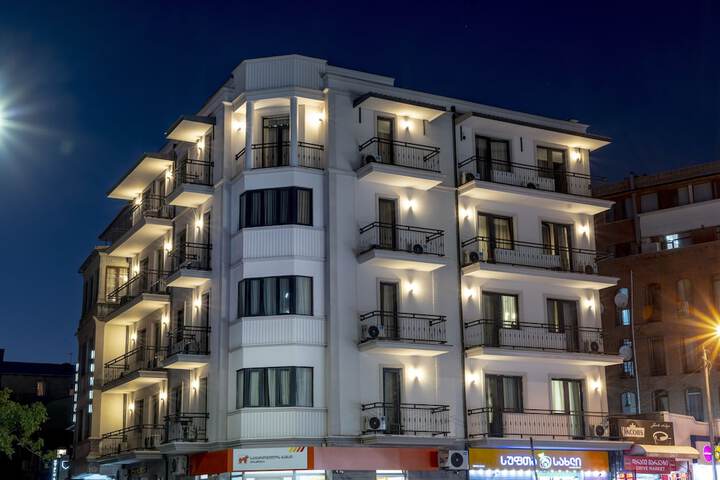 Hotel 64 of 69
