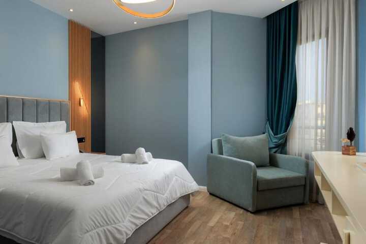 Room 50 of 71