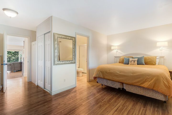 Room 43 of 398