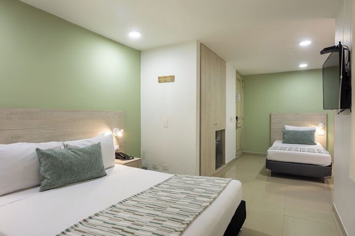 Room 34 of 68
