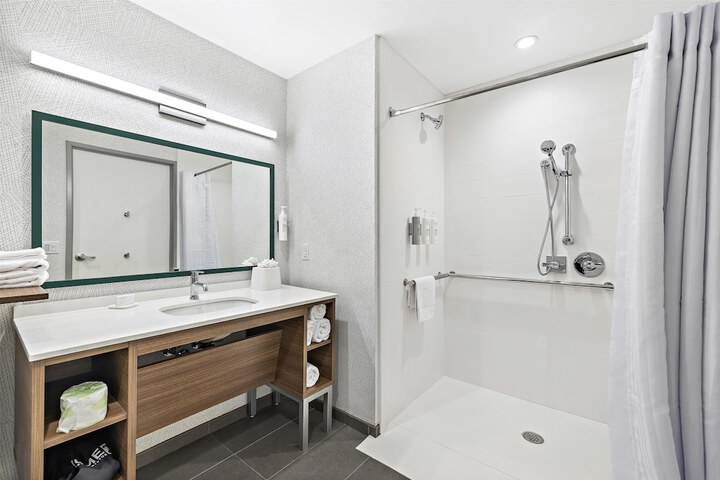 Bathroom shower