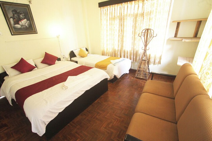 Room 10 of 29