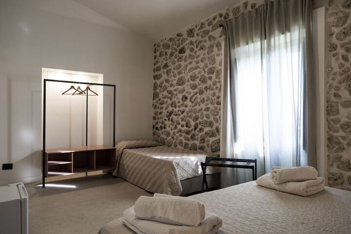 Room 28 of 130
