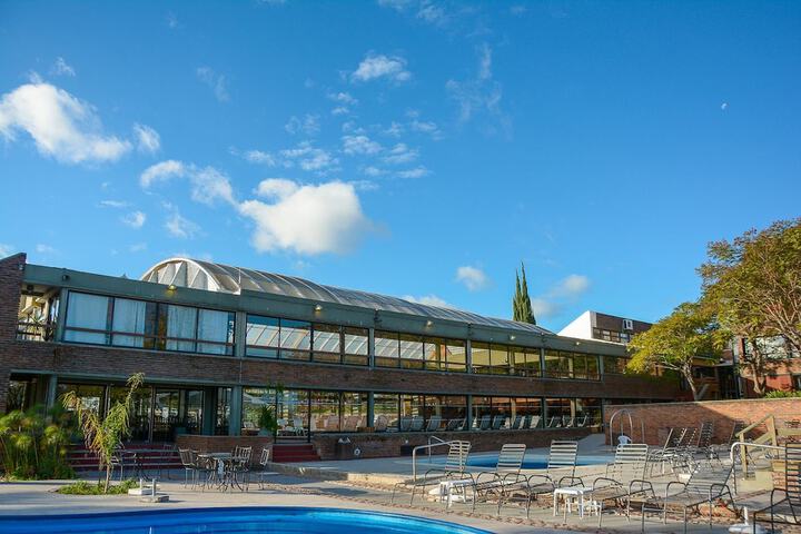 Pool 48 of 176