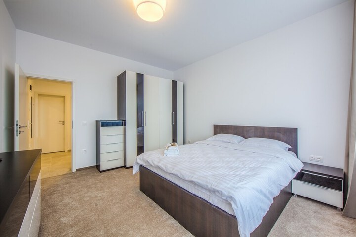 Room 4 of 45