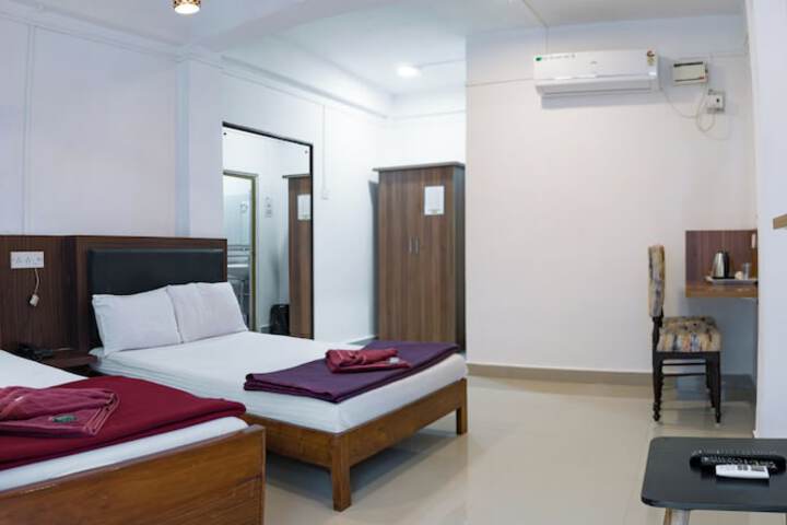 Room 10 of 86