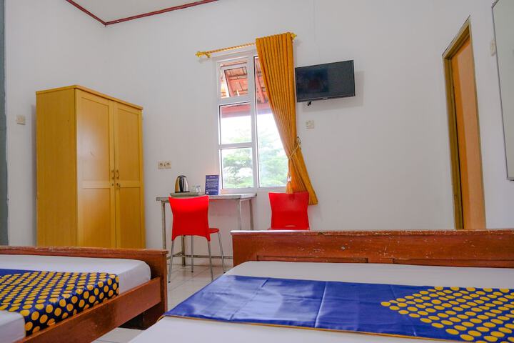 Room 12 of 35