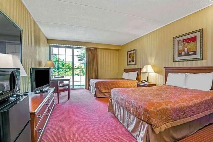 Room 2 of 15