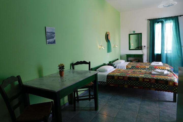 Room 8 of 42