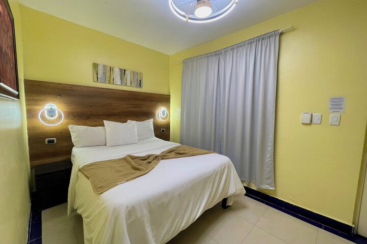 Room 43 of 127