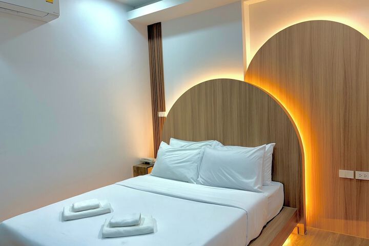 Room 9 of 39