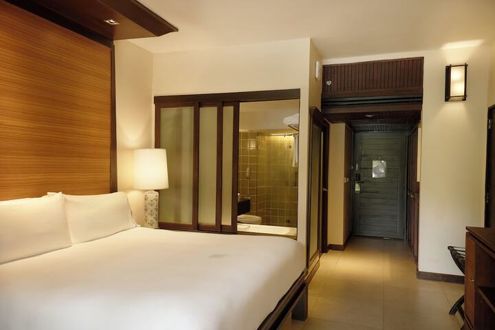 Room 36 of 151