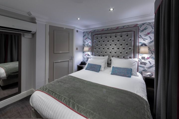Room 7 of 15