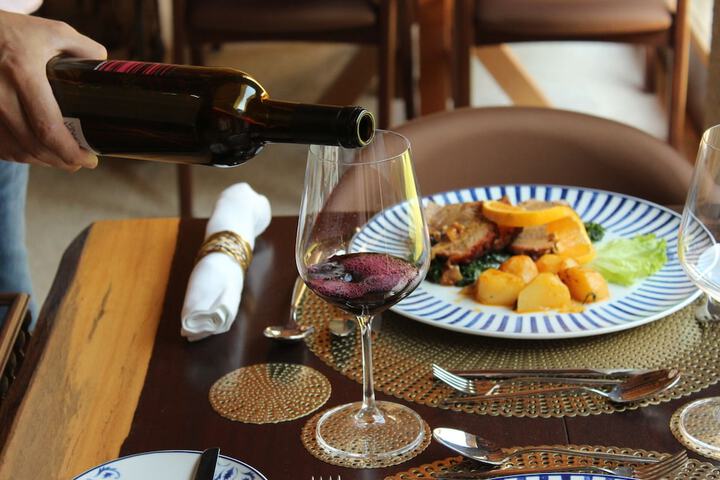 Dining 40 of 73