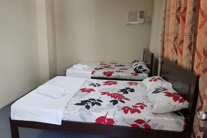 Room 18 of 21