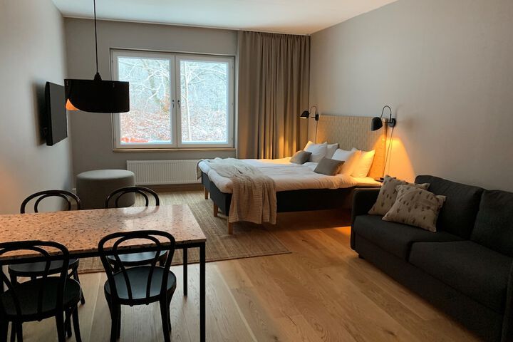 Room 25 of 74