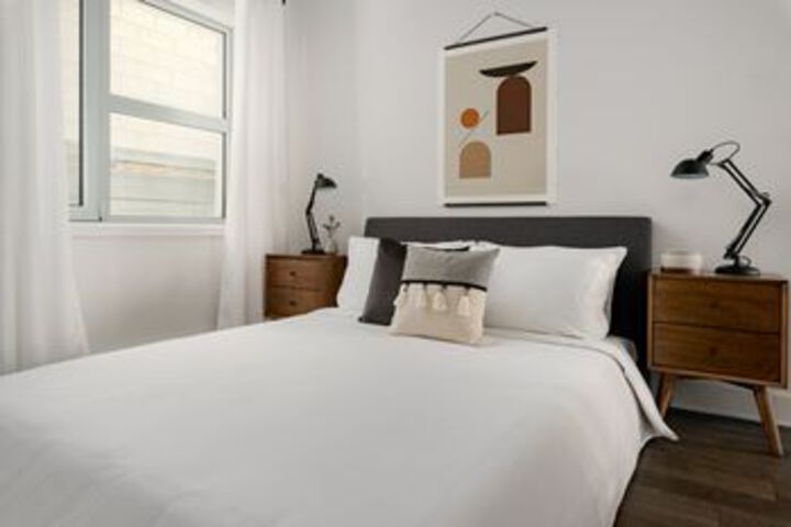 Room 4 of 19