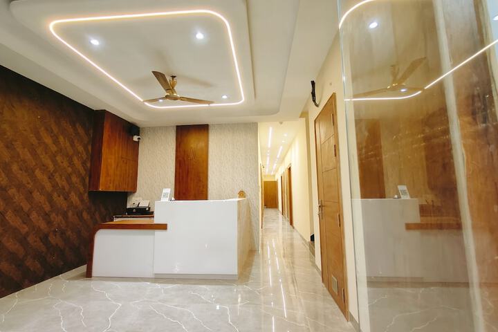 Hotel Babylon Regency