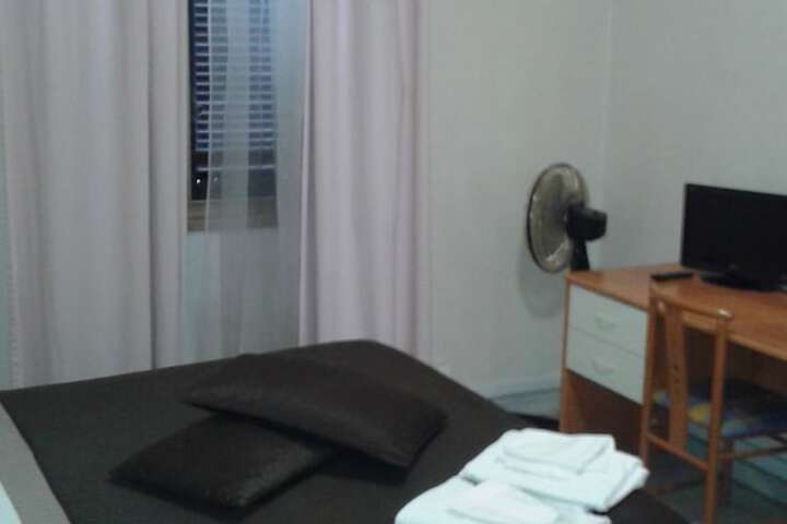 Room 13 of 19