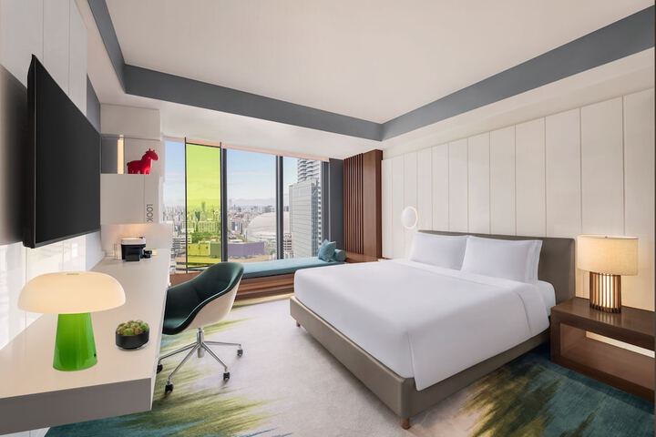 Room 20 of 182