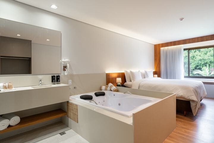 Room 12 of 26