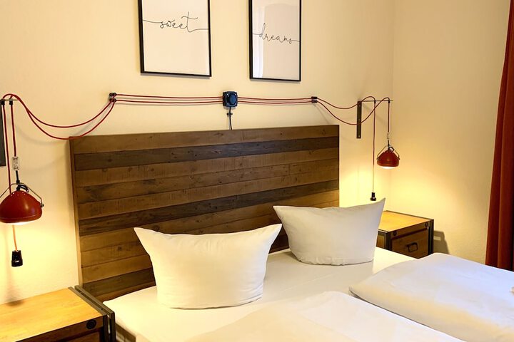 Room 12 of 60