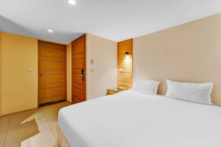 Room 7 of 19