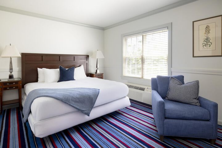 Room 35 of 108