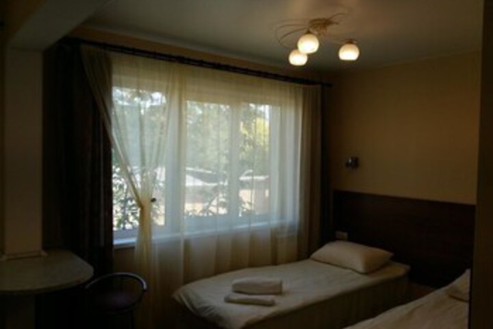 Room 3 of 13