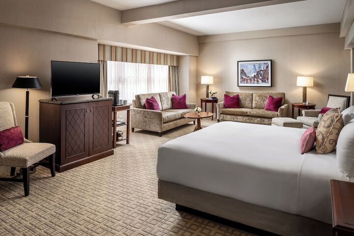 Room 28 of 107