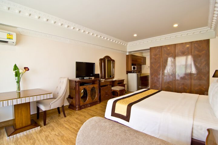 Room 12 of 71