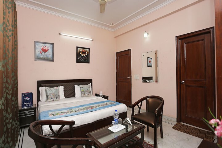 Room 8 of 21