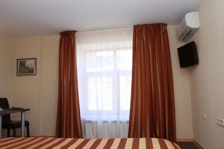 Room 12 of 31