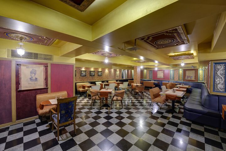 Lounge 63 of 67