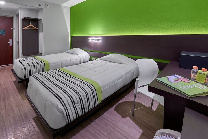 Room 5 of 46