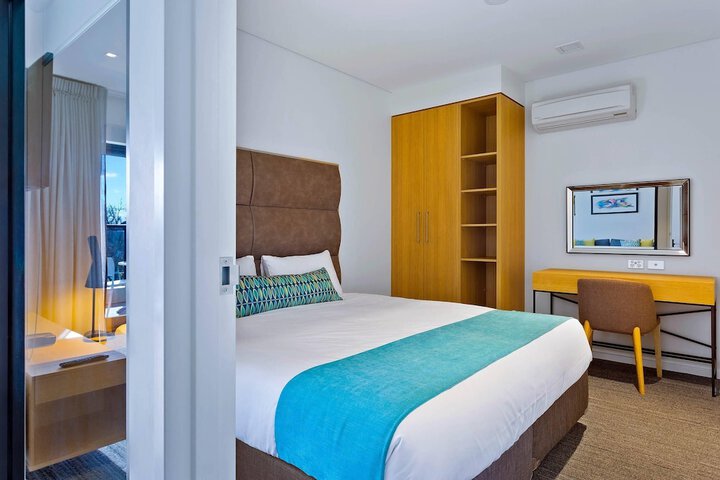 Room 26 of 64