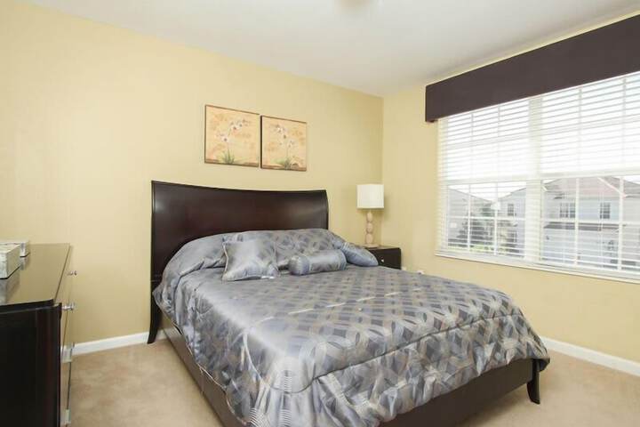 Room 3 of 30